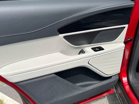 New 2026 Lincoln Nautilus Premier image 16