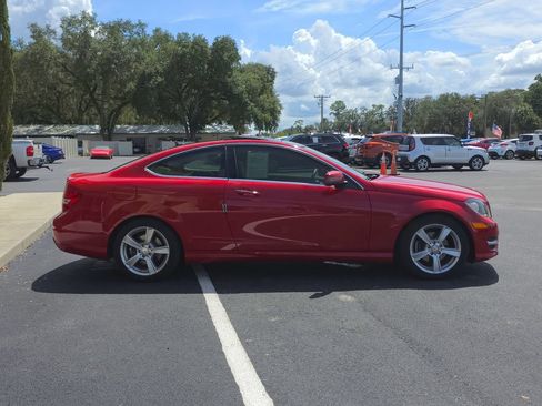 Used 2013 Mercedes-Benz C 250 Coupe image 3