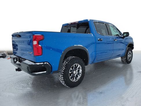 Used 2025 Chevrolet Blazer EV RS image 4