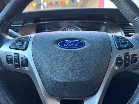 Used 2014 Ford Taurus Limited FWD image 24