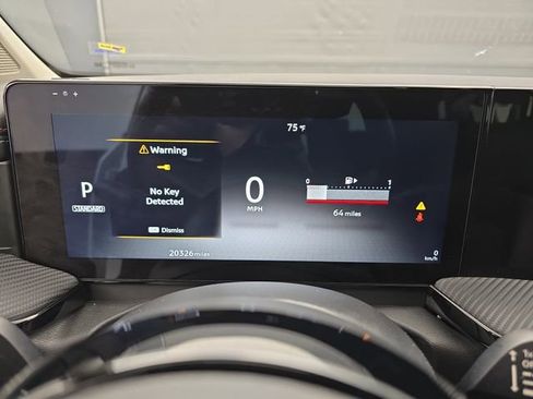 Used 2025 Nissan Kicks SR image 26