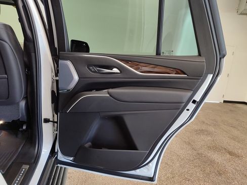 Used 2023 Cadillac Escalade Sport Platinum w/ LPO, ONYX Package AWD/4WD image 20