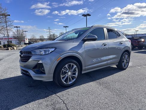 Certified 2023 Buick Encore GX Select w/ Sport Touring Package image 2