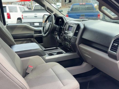 Used 2015 Ford F150 XLT w/ Equipment Group 301A Mid image 13