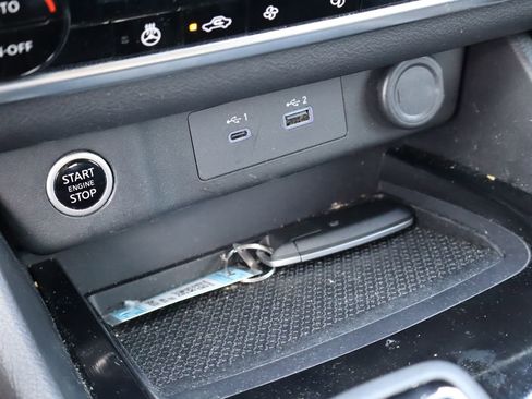 Used 2023 Nissan Rogue SV w/ SV Premium B Package FWD image 25