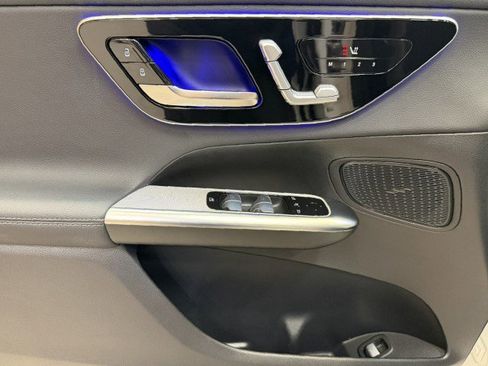 Certified 2025 Mercedes-Benz GLC 300 image 16