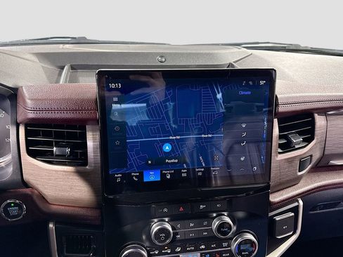 Used 2024 Ford Expedition Limited AWD/4WD image 23