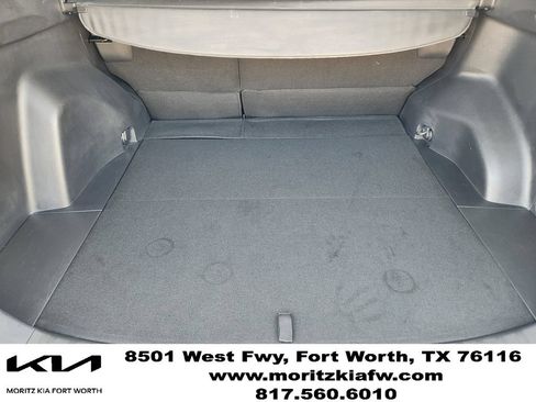 Used 2025 Toyota RAV4 LE AWD/4WD image 30