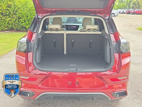 Certified 2024 Buick Encore GX Avenir FWD image 5