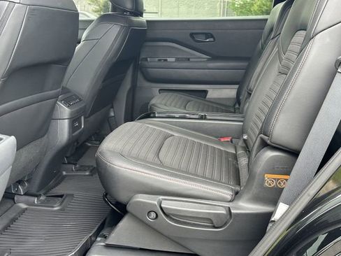Certified 2025 Nissan Pathfinder Rock Creek AWD/4WD image 23