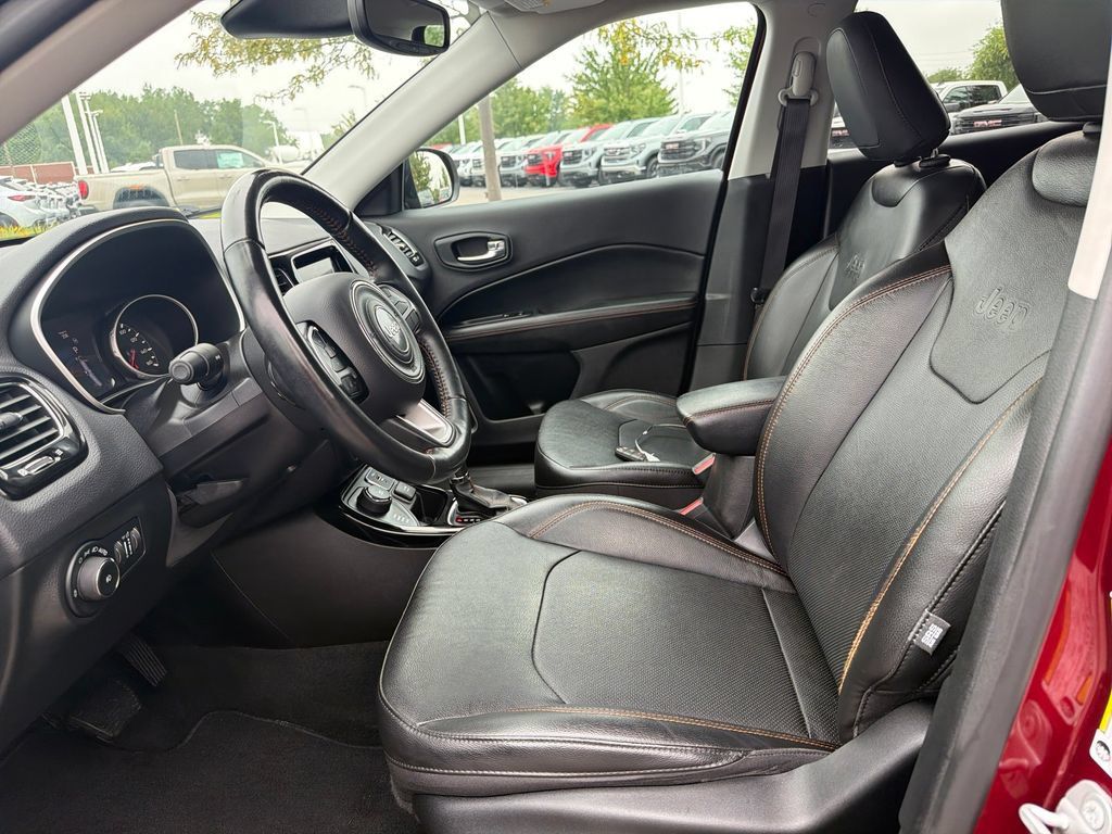 Used 2020 Jeep Compass Limited AWD/4WD image 11