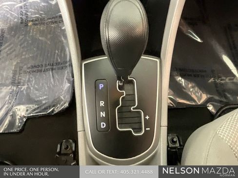 Used 2014 Hyundai Accent GS FWD image 34