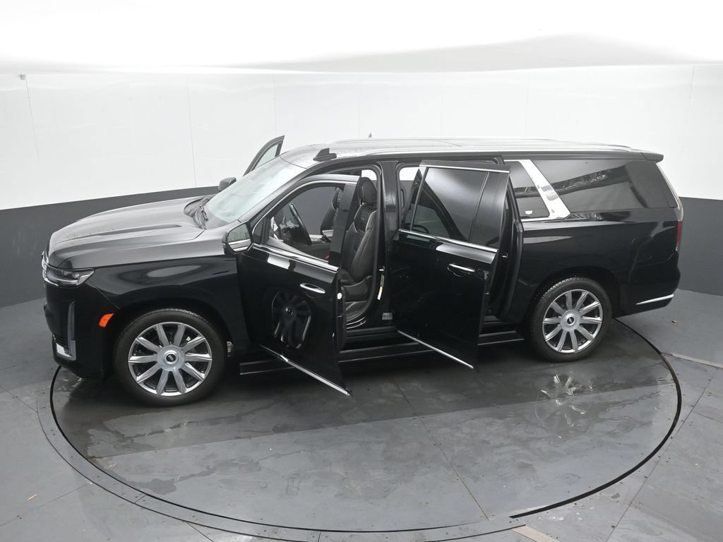 Used 2024 Cadillac Escalade ESV Premium Luxury Platinum AWD/4WD image 52