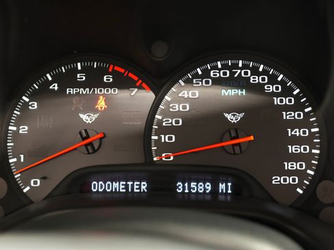 Used 2004 Chevrolet Corvette Convertible w/ Preferred Equipment Group RWD image 56