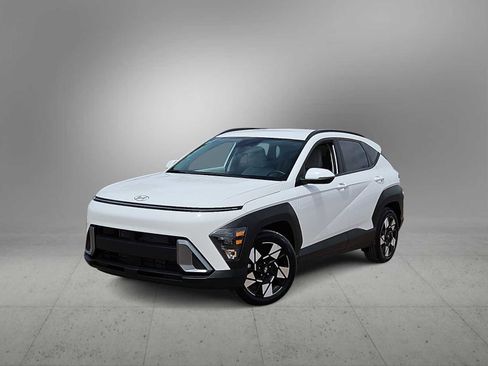 Certified 2025 Hyundai Kona SEL FWD image 1