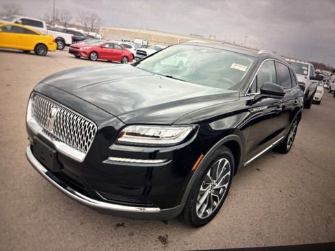 Used 2023 Lincoln Nautilus Reserve w/ Equipment Group 201A image 15