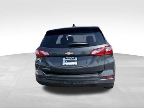 Used 2021 Chevrolet Equinox LS w/ LS Convenience Package FWD image 11