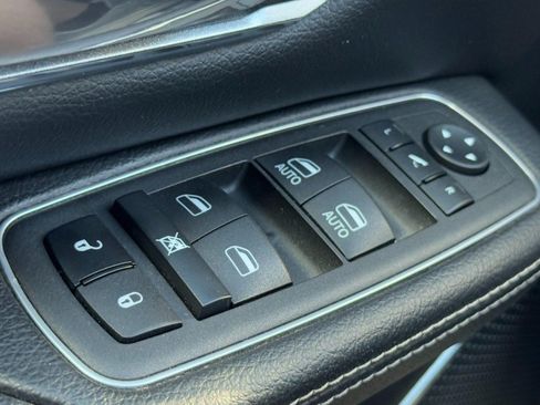 Used 2022 RAM 1500 Laramie w/ Sport Appearance Package AWD/4WD image 26