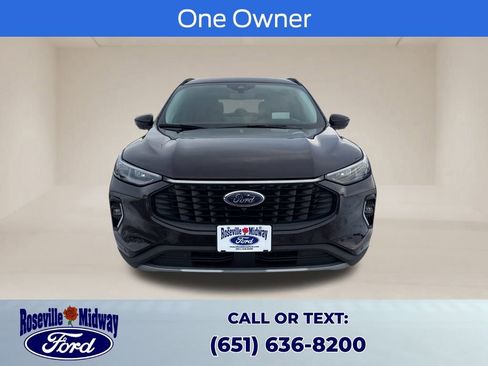 Used 2023 Ford Escape Platinum w/ Premium Technology Package image 2