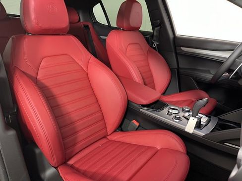 Used 2025 Alfa Romeo Stelvio Sprint w/ Veloce Package image 47