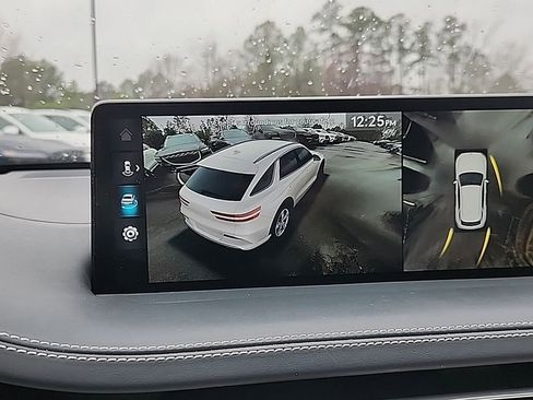 Used 2025 Genesis Electrified GV70 Prestige w/ Prestige Package image 17