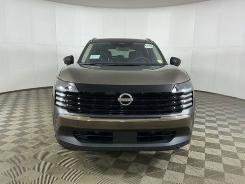 New 2026 Nissan Kicks SV w/ SV Premium Package image 2