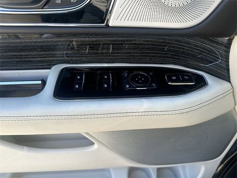 Used 2023 Lincoln Navigator L Black Label image 13