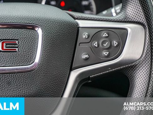Used 2022 GMC Acadia SLE w/ Driver Convenience Package FWD image 31