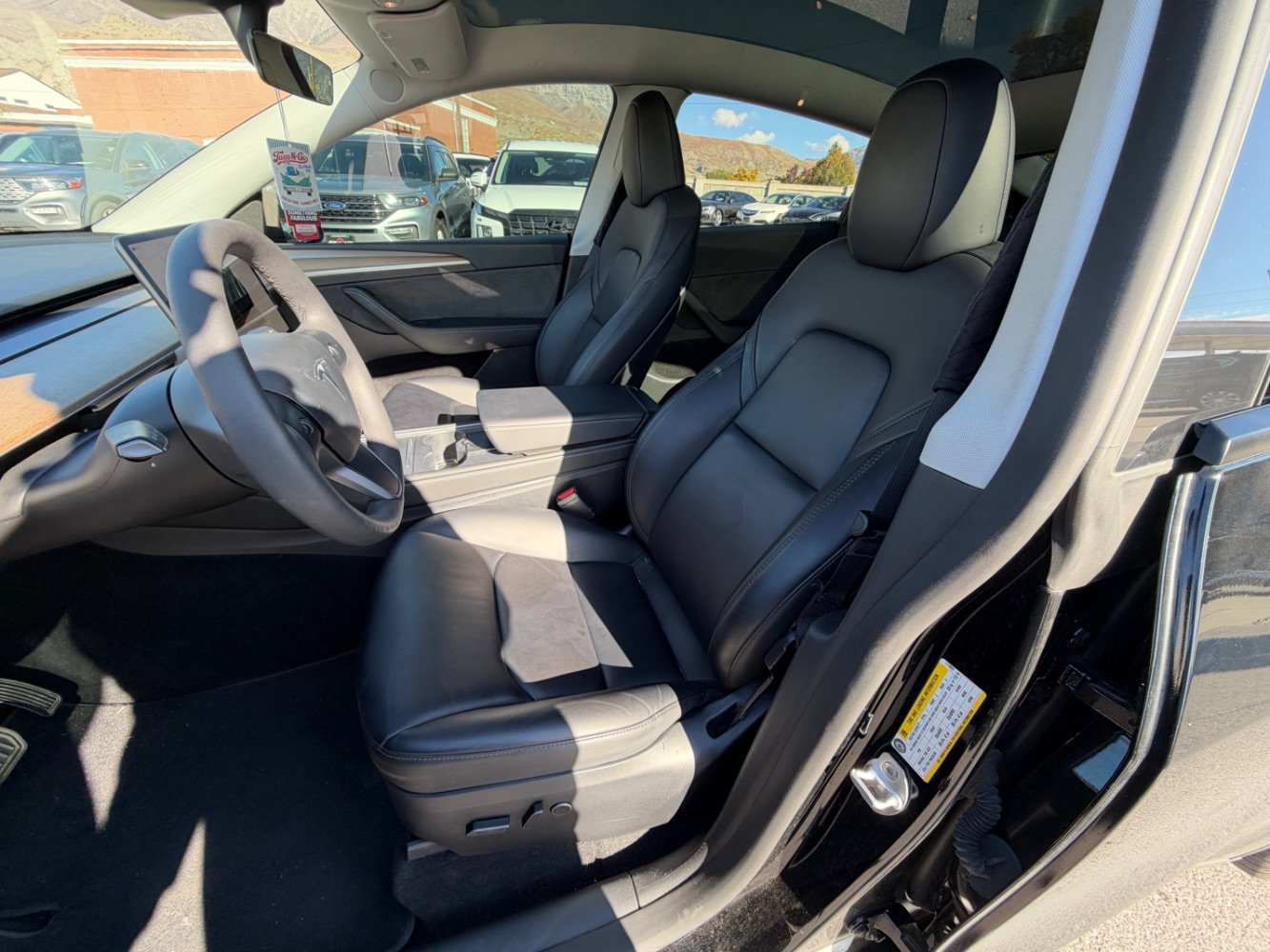 Used 2023 Tesla Model Y Long Range AWD/4WD image 17