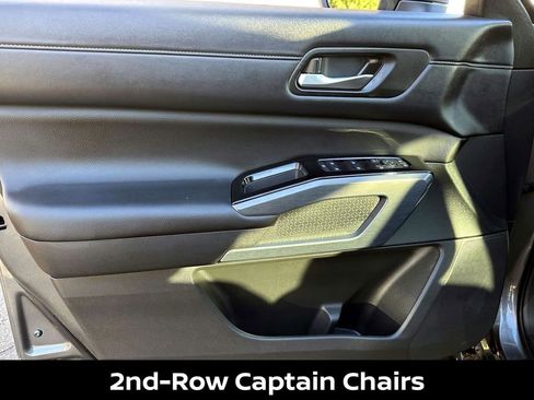 Certified 2025 Nissan Pathfinder SL w/ SL Premium Package image 19