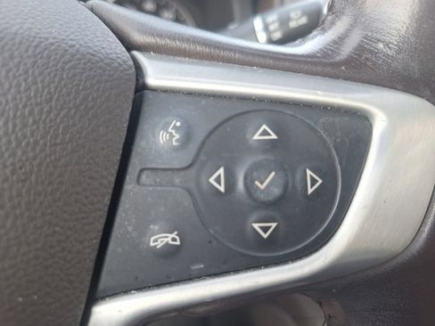 Used 2021 GMC Acadia SLT image 14