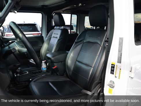 Used 2021 Jeep Wrangler Unlimited Sahara w/ Cold Weather Group image 11