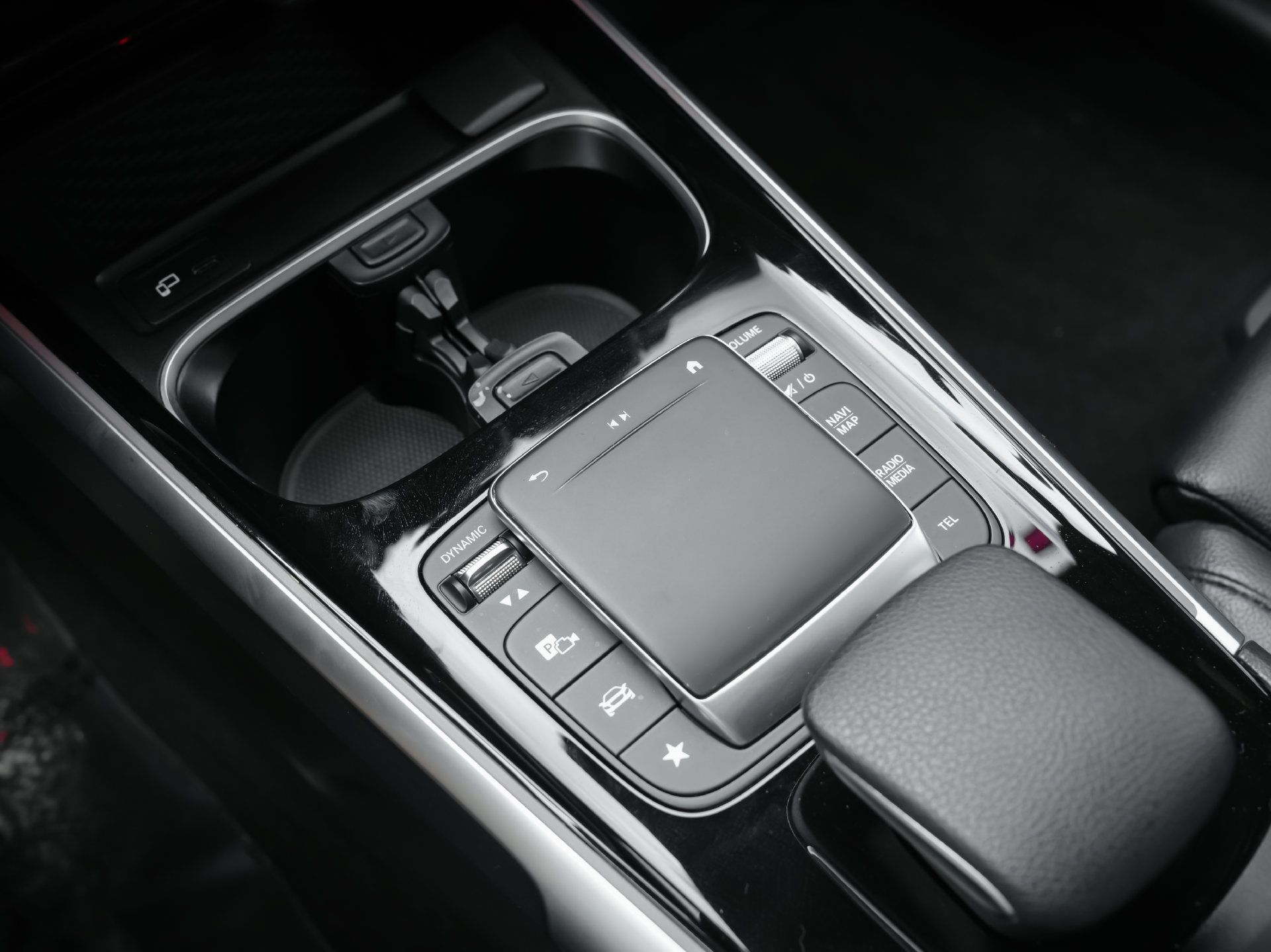 Used 2022 Mercedes-Benz GLB 250 image 16
