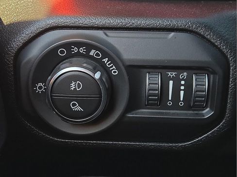 Used 2020 Jeep Gladiator Rubicon w/ Safety Group image 16