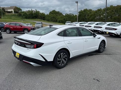 New 2026 Hyundai Sonata Blue FWD image 3