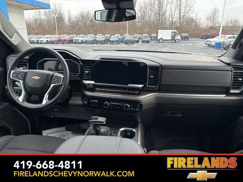 Certified 2023 Chevrolet Silverado 1500 LT w/ Z71 Off-Road Package image 38