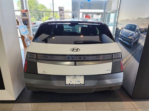 New 2025 Hyundai Ioniq 5 XRT image 2