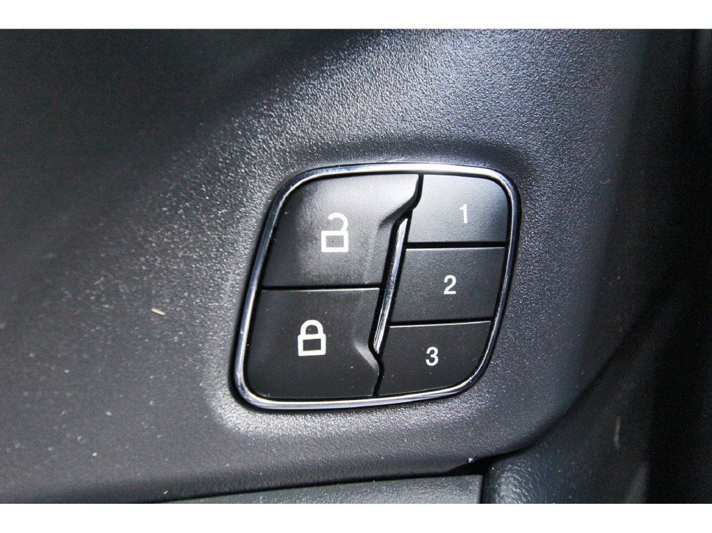 Used 2023 Ford Expedition Limited RWD image 24