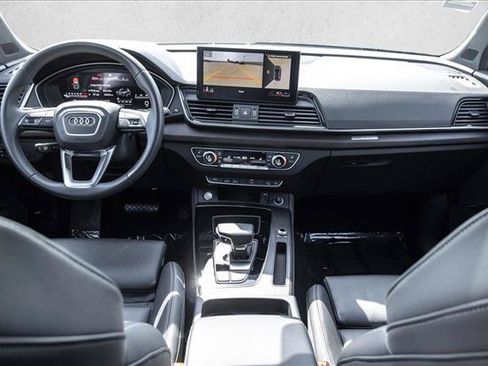Used 2023 Audi Q5 2.0T Premium Plus AWD/4WD image 21