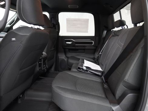 New 2026 RAM 2500 Big Horn AWD/4WD image 5