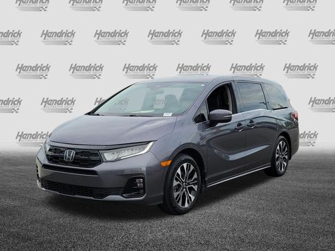 Used 2025 Honda Odyssey Elite image 3