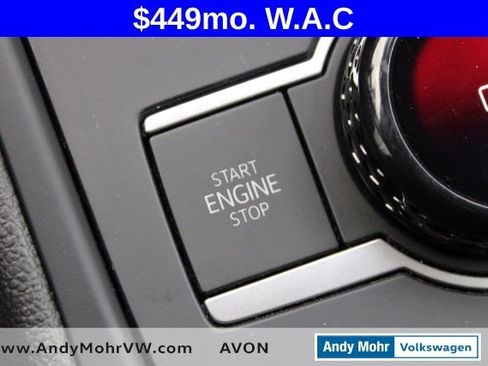 Used 2025 Volkswagen Tiguan SE AWD/4WD image 32
