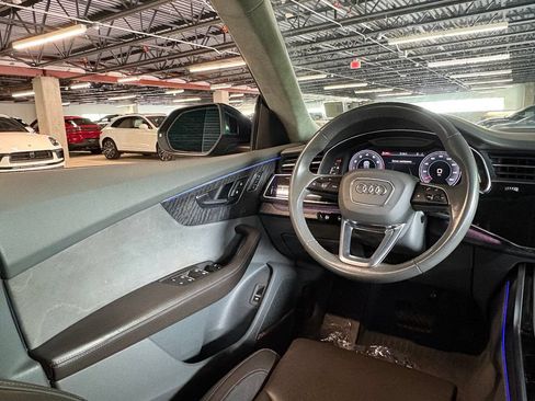 Used 2019 Audi Q8 Prestige w/ Luxury Package AWD/4WD image 17