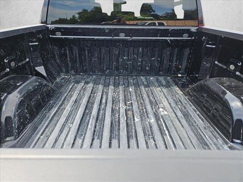 Used 2021 Chevrolet Silverado 1500 Custom Trail Boss AWD/4WD image 10