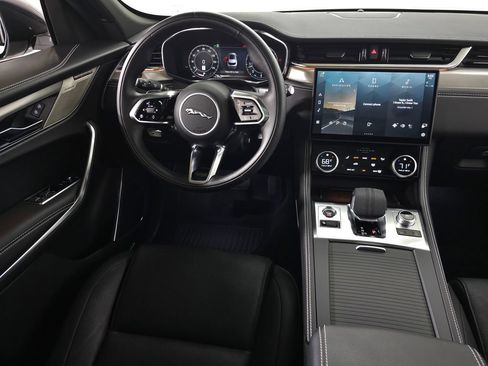 Used 2025 Jaguar F-PACE R-Dynamic S AWD/4WD image 20