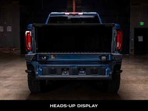 Used 2025 GMC Sierra 1500 Denali Ultimate image 9