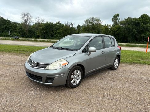 Used 2007 Nissan Versa 1.8 S image 3