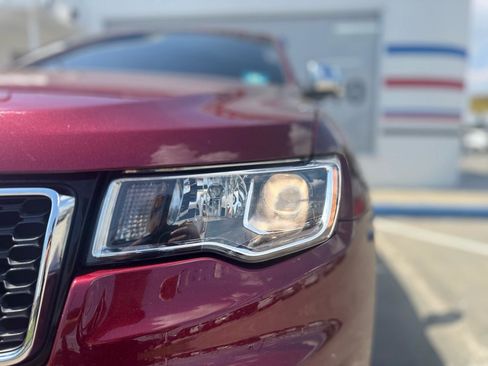 Used 2020 Jeep Grand Cherokee Limited image 12