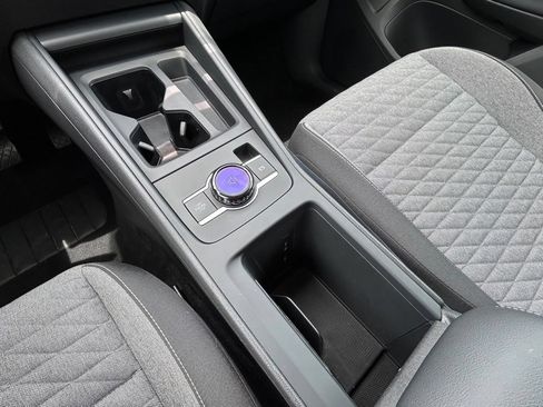 Certified 2025 Volkswagen Tiguan S FWD image 29