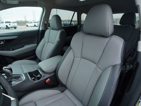 Used 2025 Subaru Outback Limited w/ Popular Package #2 image 37